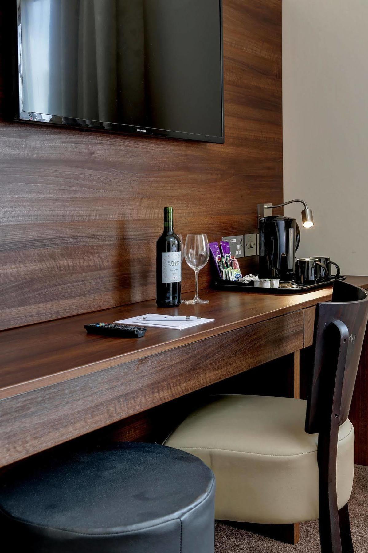 הייז Airlink Hotel מראה חיצוני תמונה